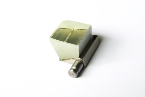 Prism for SPR-measurements in liquid environment